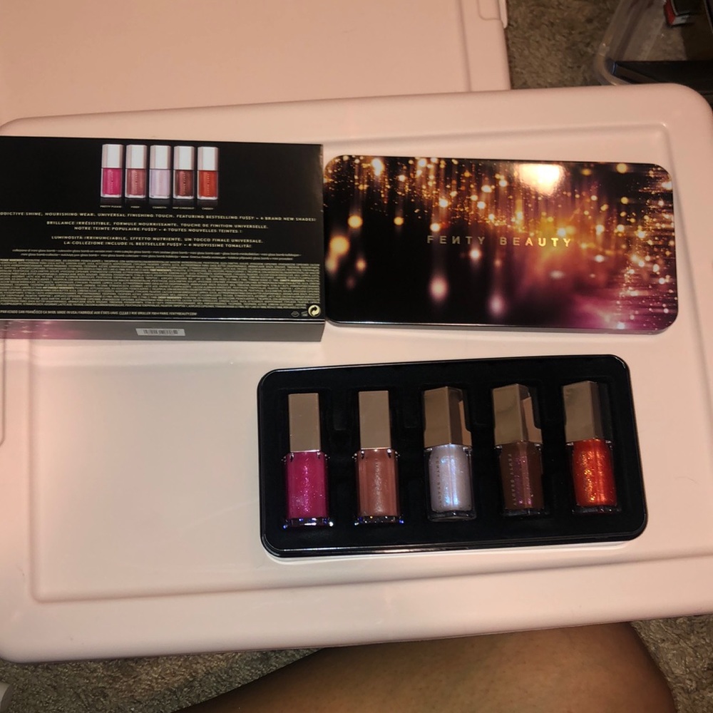 Fenty Beauty Lip Gloss Set